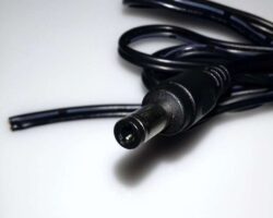 فیش آداپتور نری سیم‌دار
